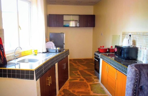 Voi Cottage | Bustani luxury 1 and 4