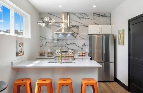 Butchertown House | Butchertown! New Modern Long Term 2Br/1BA Apt 2 Fl