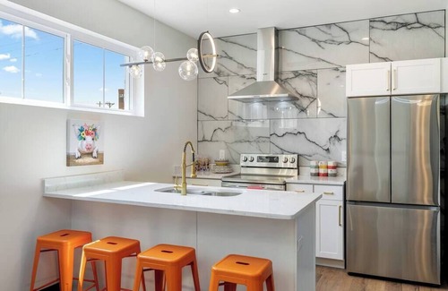 Butchertown House | Butchertown! New Modern Long Term 2Br/1BA Apt 2 Fl