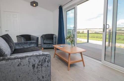 Dartmouth House | Buttercup Lodge