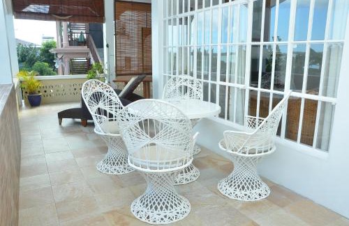 La Gaulette Apartment | Butterfly apartment
