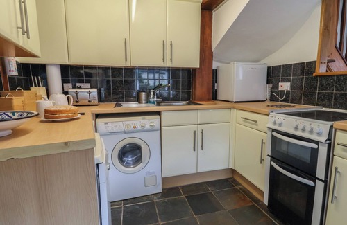Honiton Cottage | BUTTERTON COTTAGE, pet friendly, character holiday cottage in Honiton