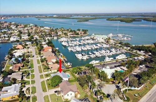 Marco Island House | Buttonwd 813 - Buttonwood home