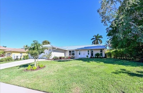 Marco Island House | Buttonwd 813 - Buttonwood home