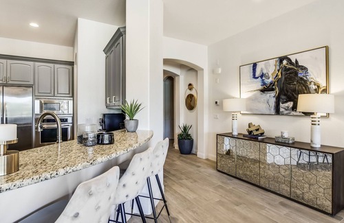 Lakeway Condo | Buy 3 Get 1 Night Free I Above Lakeway Lookout I Pool Access