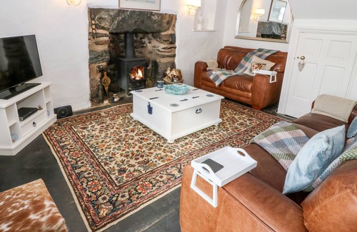 Llanfair House | BWTHYN NAIN, pet friendly, character holiday cottage in Harlech