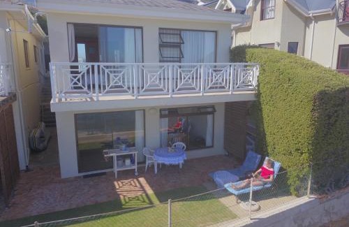 Gordons Bay Central Apartment | By Die See