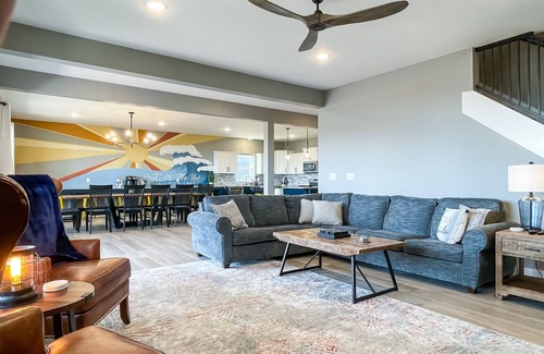 Indian Point House | By SDC, Indoor Pool, Hot Tub, Incredible Lake View, Pool Table