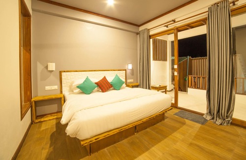 Hangnaameedhoo Hotel | By The Shade