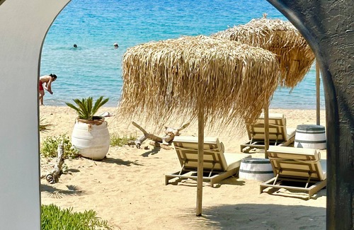 Megalos Prinos Villa | BYBLOS MARE - The Luxury Beachfront Villa in Greece.