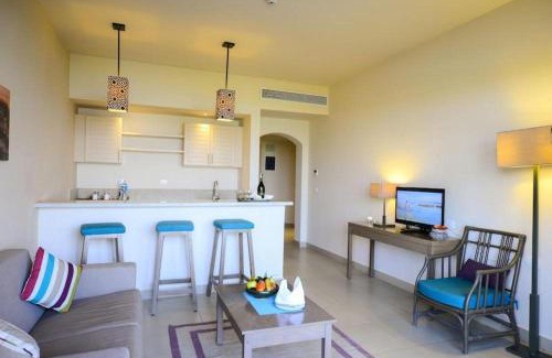 Yusuf as-Sidiq Apartment | Byoum Lake Side Hotel Room, Tunis Village, Fayoum