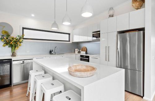 Aireys Inlet House | BYO Linen - Aireys Delight