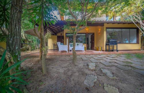 Humaita House | Bz86 Center 600m from Rua das Pedras! House with 4 suites