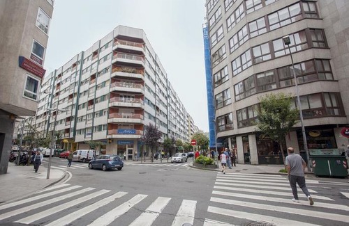 El Ensanche Zona Nuova Apartment | Céntrico exterior amplio 110 m.