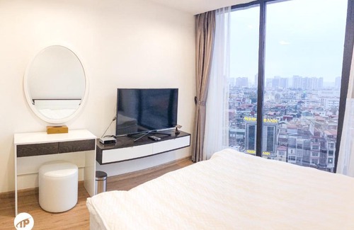 Hoang Mai Apartment | Căn hộ 2PN - Vinhomes Metropolis