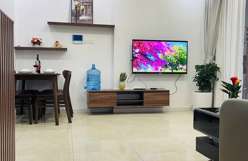Trung Hoa Nhan Chinh Apartment | Căn hộ 3 phòng ngủ, 2 phòng tắm hiện đại, sang trọng - Vinhomes D'Capitale