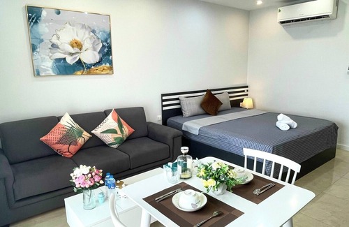 Trung Hoa Nhan Chinh Apartment | Căn hộ Studio sang trọng - Vinhomes D'Capitale