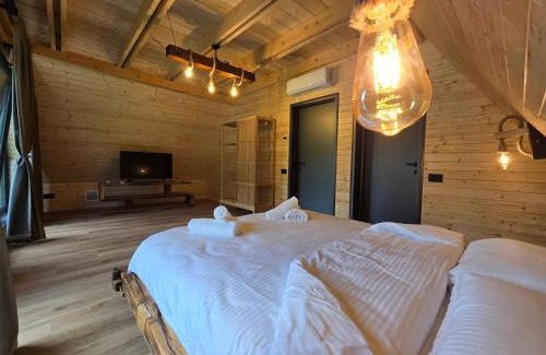 Arcani Villa | Căsuța din Zăvoi