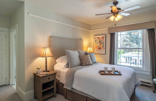 Roseburg Bed & Breakfast | C.H. Bailey House