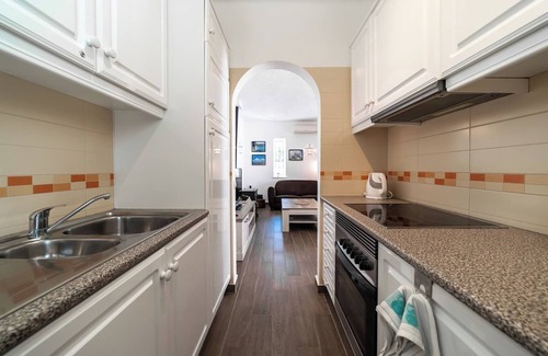 Mato Serrao Ski Chalet | C22 Quinta do paraiso Superbly Appointed and Furnished Bungalow