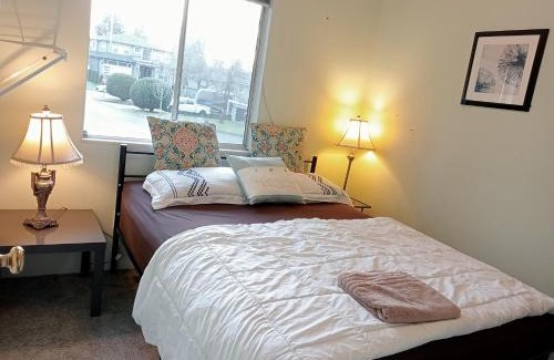 Cloverdale House | C3 Stylish & Charming Holiday Home - Great Location