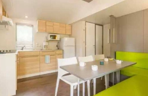 Sainte-Catherine-de-Fierbois House | Camping 5 étoiles - Parc aquatique - eebfed