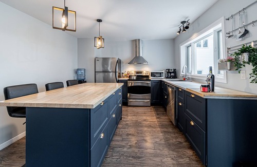 Saint-Laurent-de-l'ile d'Orleans House | Le temps d'une Îles- View of the river (305446)
