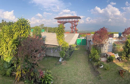 Montenegro House | Cabaña frente al parque del café , Montenegro , Quindio