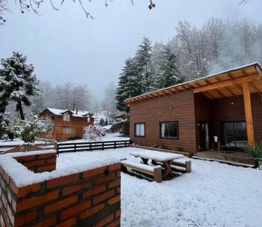 Pucon Ski Chalet | Cabaña Rústica - Sector Pichares