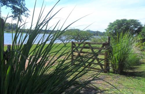 Villa Del Dique House | Cabañas del Dique Frente al Lago