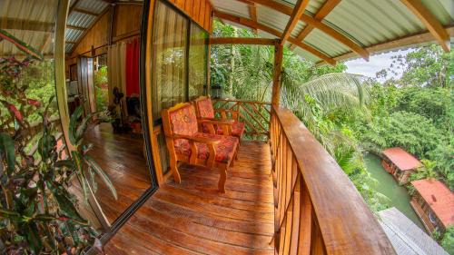 Penas Blancas Hotel | Cabañas del Lago