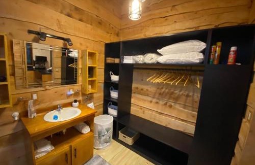 Roble Apartment | Cabañas Emerald Forest