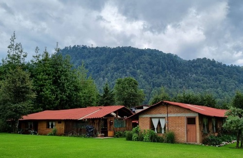 Valle de Bravo Cabin | Cabañas Los Saucos