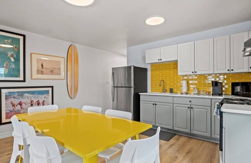 Crescent Beach Apartment | Cabana Beach 4 Bright 2BR Condo, Steps from the Sand