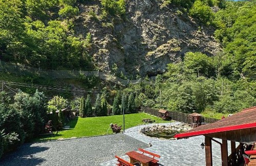 Sadu House | Cabana Ovidiu