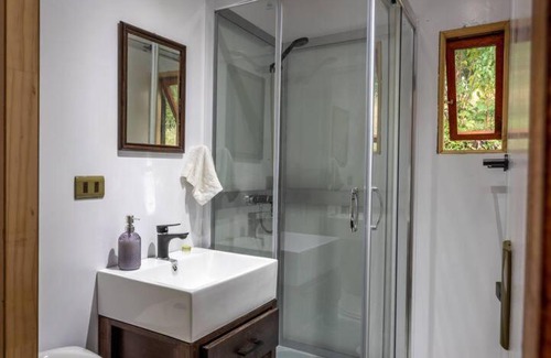 Pucon House | Cabaña sustentable para relajarte en Pucon