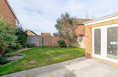 East Wittering Cottage | Cabane Mont Fort - sleeps 6 guests in 3 bedrooms