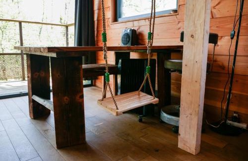 Sadirac Other | Cabane perchée - lac privé, spa & nature