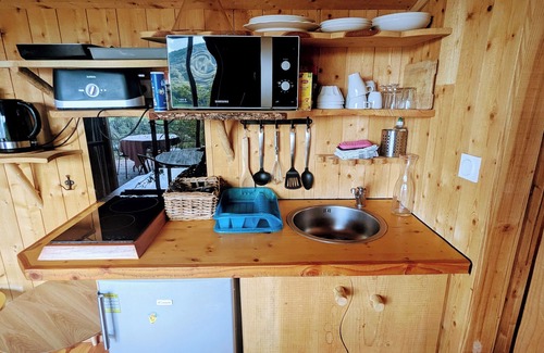 Serrieres-sur-Ain Cabin | Cabanes et Lodges du Belvedere