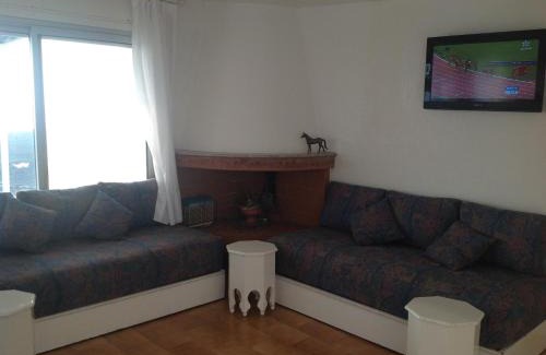 El Mansouria House | Cabanon Pied Dans L'eau