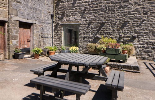 Buxton Cottage | Cabin ∙ 1 bedroom ∙ 2 guests