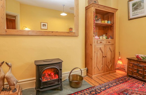 Ambleside Cottage | Cabin ∙ 1 bedroom ∙ 2 guests
