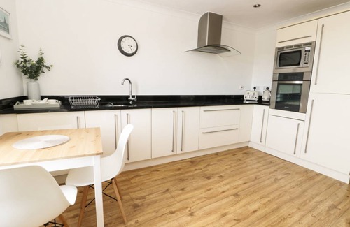 Whitby Cottage | Cabin ∙ 1 bedroom ∙ 2 guests