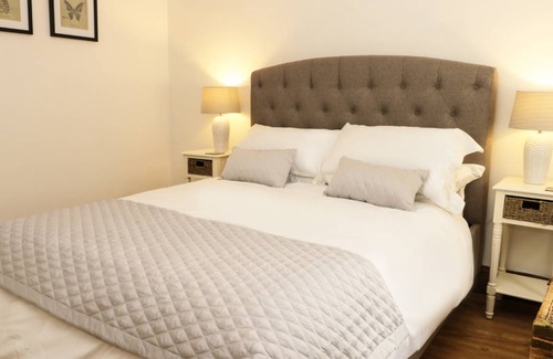Whitby Cottage | Cabin ∙ 1 bedroom ∙ 2 guests