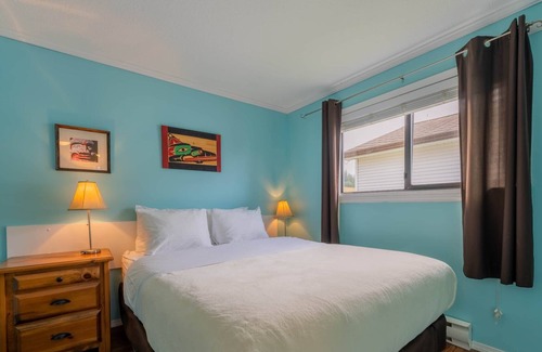 Alert Bay Cabin | {Cabin 13} The Cabins at Alert Bay