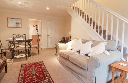 Charmouth Cottage | Cabin ∙ 2 bedrooms ∙ 4 guests