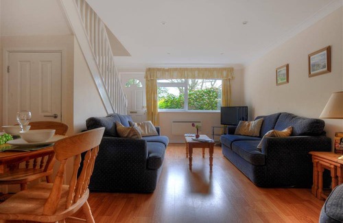 Charmouth Cottage | Cabin ∙ 2 bedrooms ∙ 4 guests