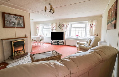 Attleborough Cottage | Cabin ∙ 2 bedrooms ∙ 4 guests