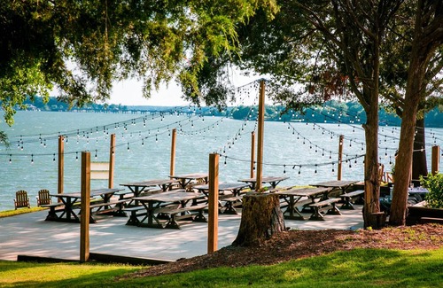 Steele Creek Cabin | Cabin ∙ 2 bedrooms ∙ 5 guests