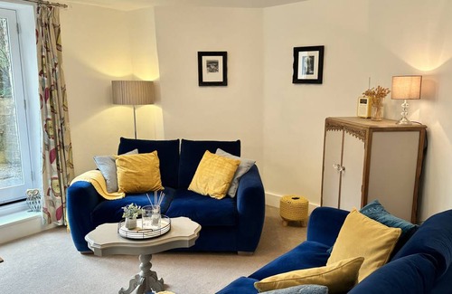 Buxton Cottage | Cabin ∙ 2 bedrooms ∙ 4 guests
